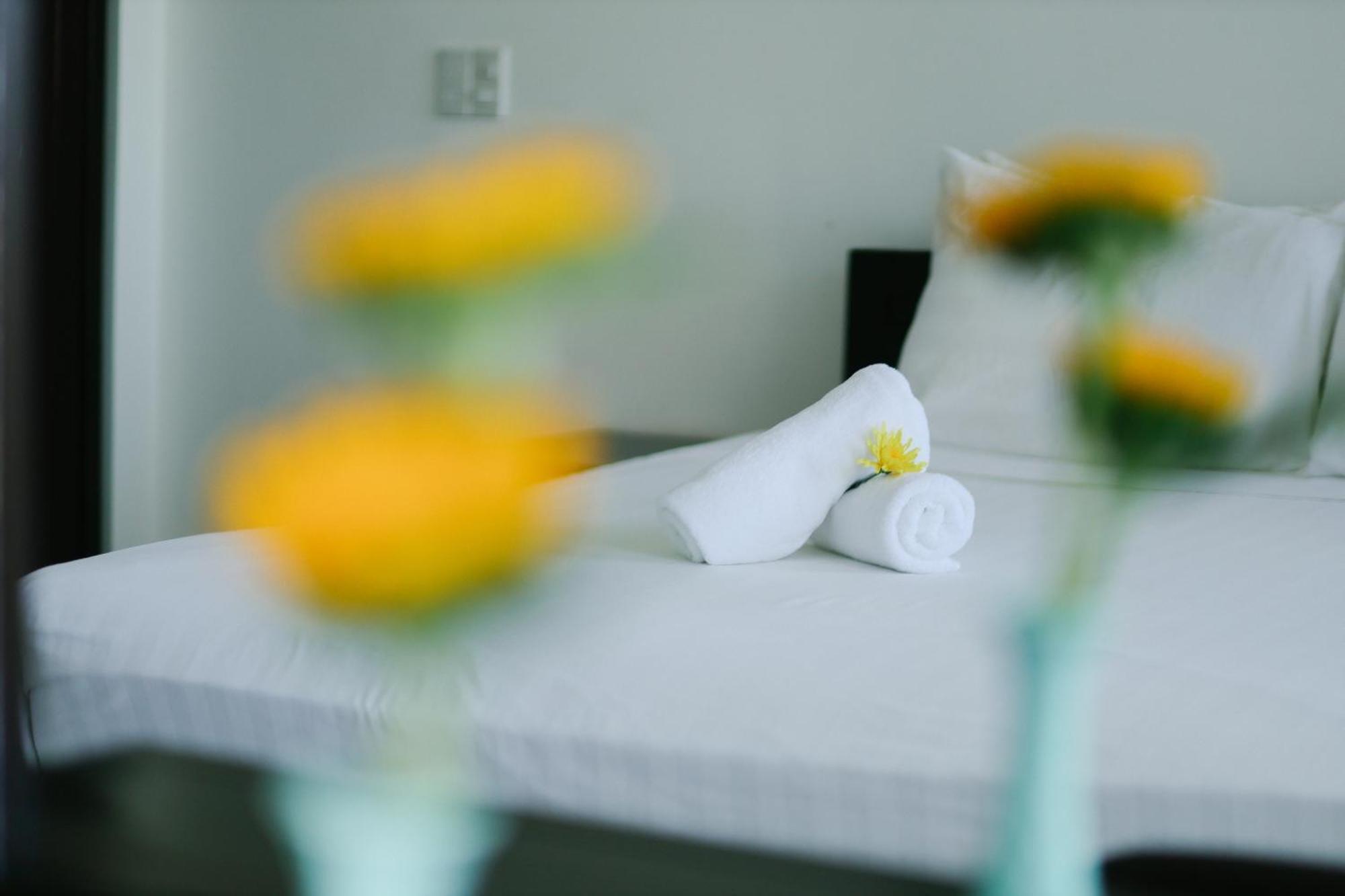 Blue River Boutique Hoi An Hotel Bagian luar foto